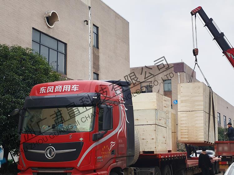 廣吉昌科技熱壓爐設(shè)備發(fā)貨 廣吉昌科技熱壓爐設(shè)備發(fā)貨